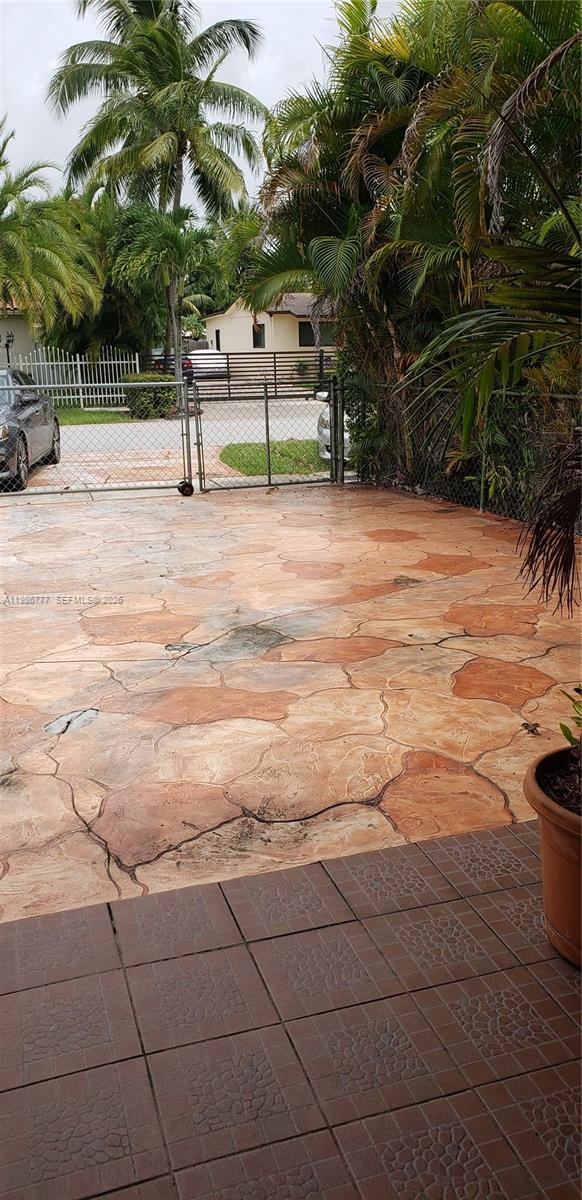 SOUTH MIAMI HEIGHTS ADDN - Residential Lease