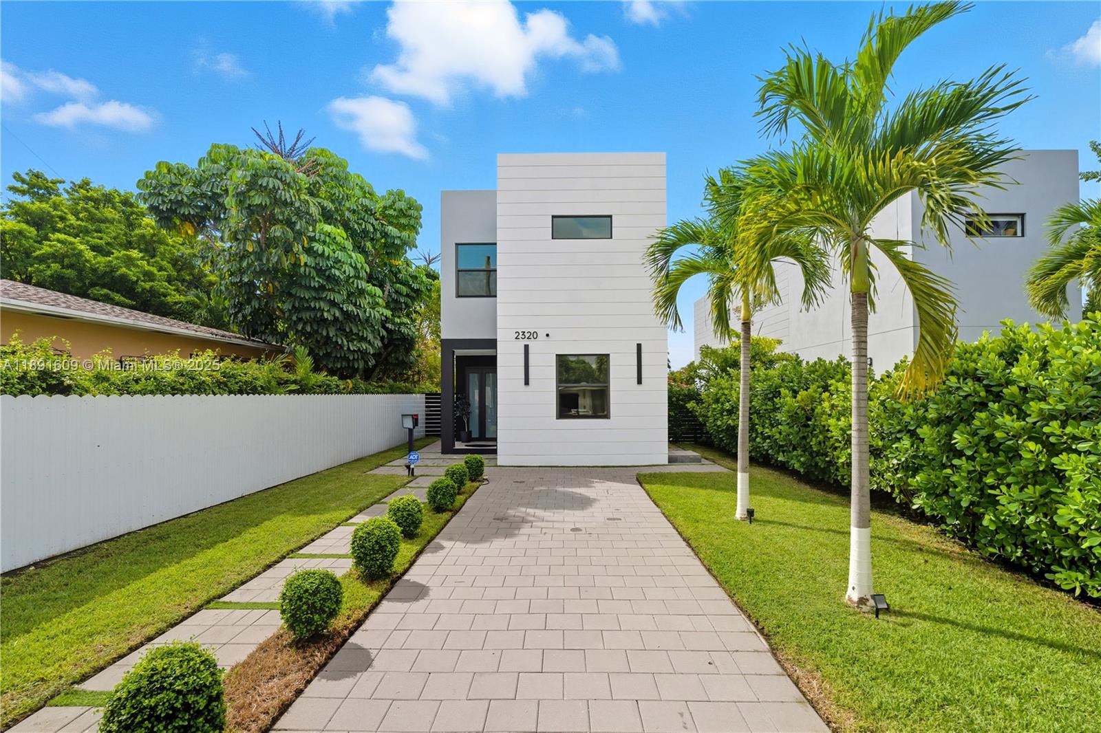 GRAPELAND - Residential