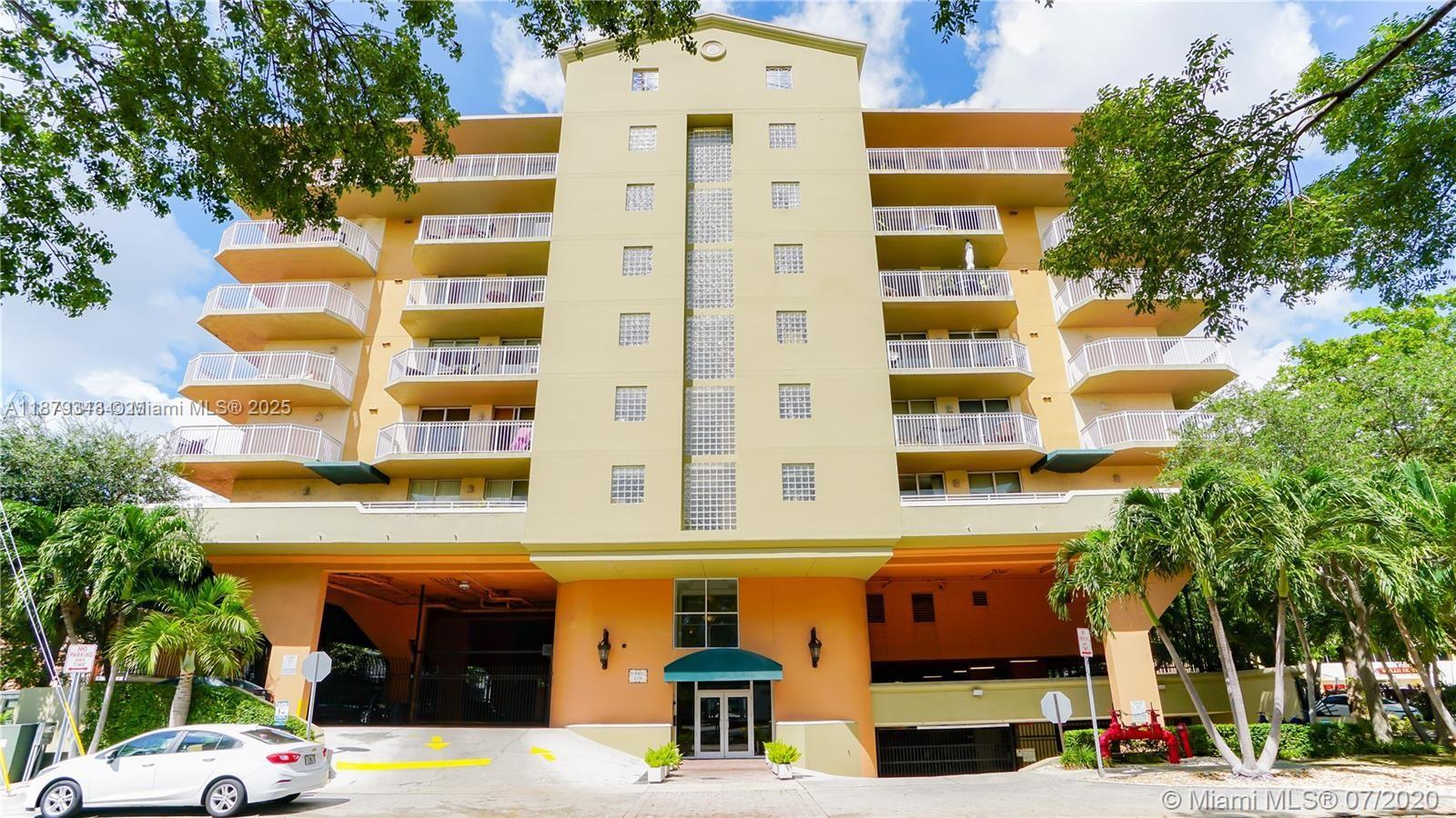 SELLER FINANCING AVAILABLE> IF YOU'RE LOOKING FOR THAT GREAT DEAL, THIS IS IT! SELLER MUST SELL!! LOWEST PRICED 2 BEDROOM CONDO IN THE AREA. WELL BELOW APPRAISED VALUE.
Prime Location on Coral Way! Best Price in the market. This property is perfectly situated in one of Miami’s most desirable neighborhoods, minutes from Brickell, Coral Gables, and Coconut Grove. Enjoy convenience with public transportation, top-rated schools, grocery stores, and essential services, all within walking distance. Easy access to I-95 and 836. An exceptional opportunity to own this unit. Features a spacious and well-designed layout, making it the ideal for investment or primary residence. Don’t miss your chance to own in a high-demand area with strong growth potential. Great Fix and Flip. 2 PARKING SPACES