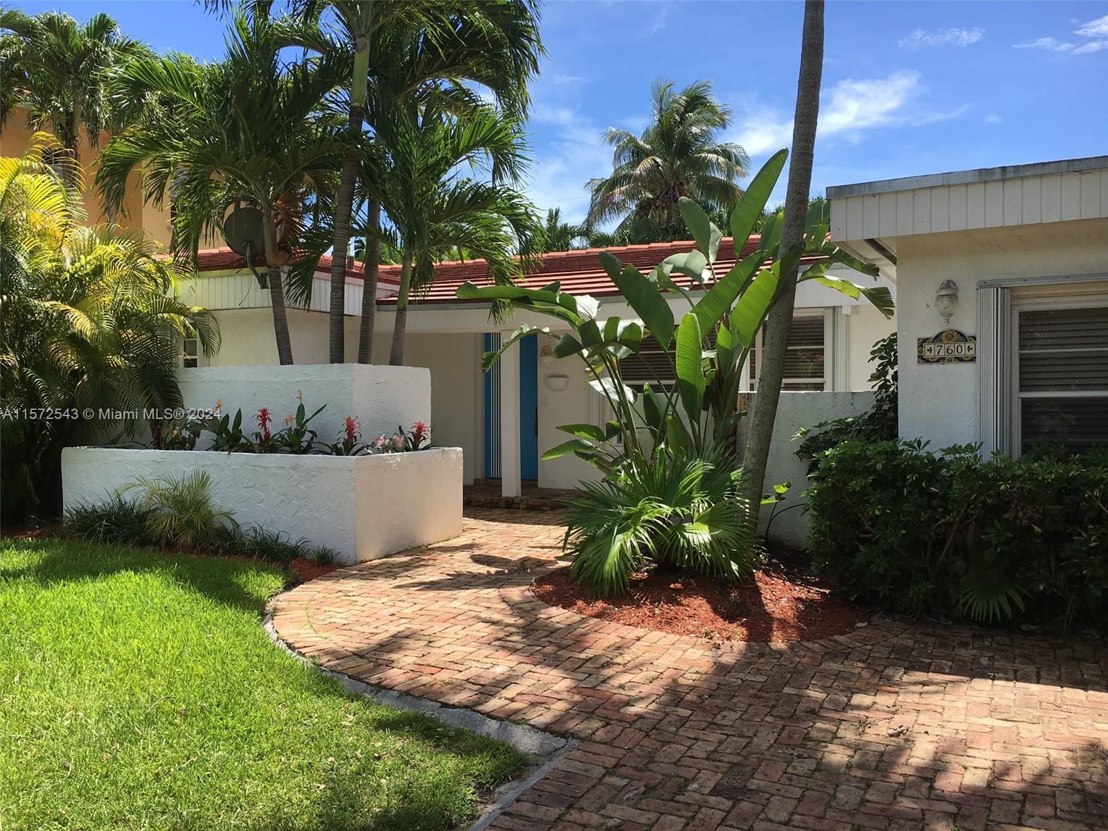 760 Allendale Rd Rd, Key Biscayne, Miami-Dade County, Florida - 4 Bedrooms  
3 Bathrooms - 