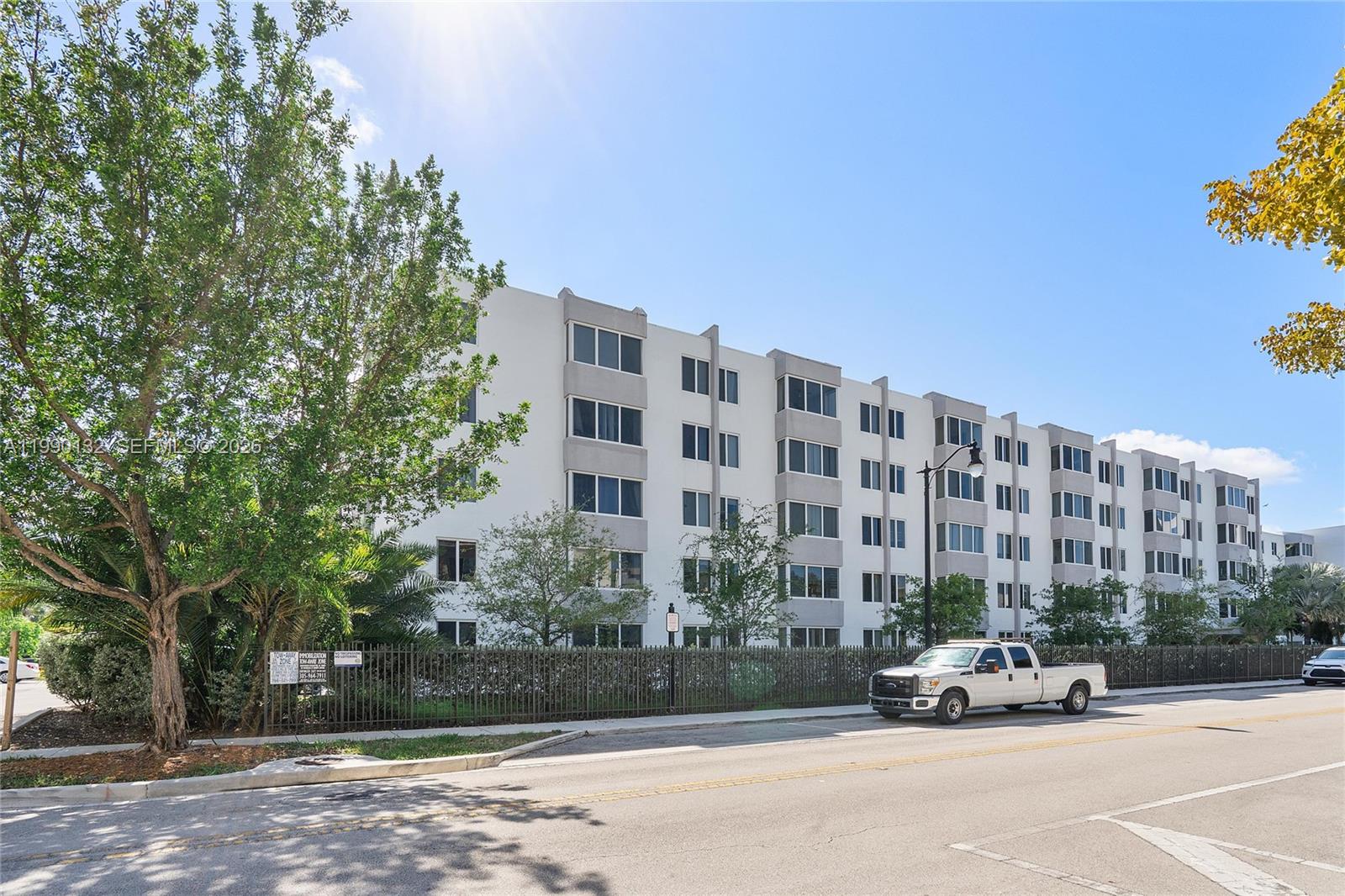 CARIBBEAN BREEZE CONDO - Residential