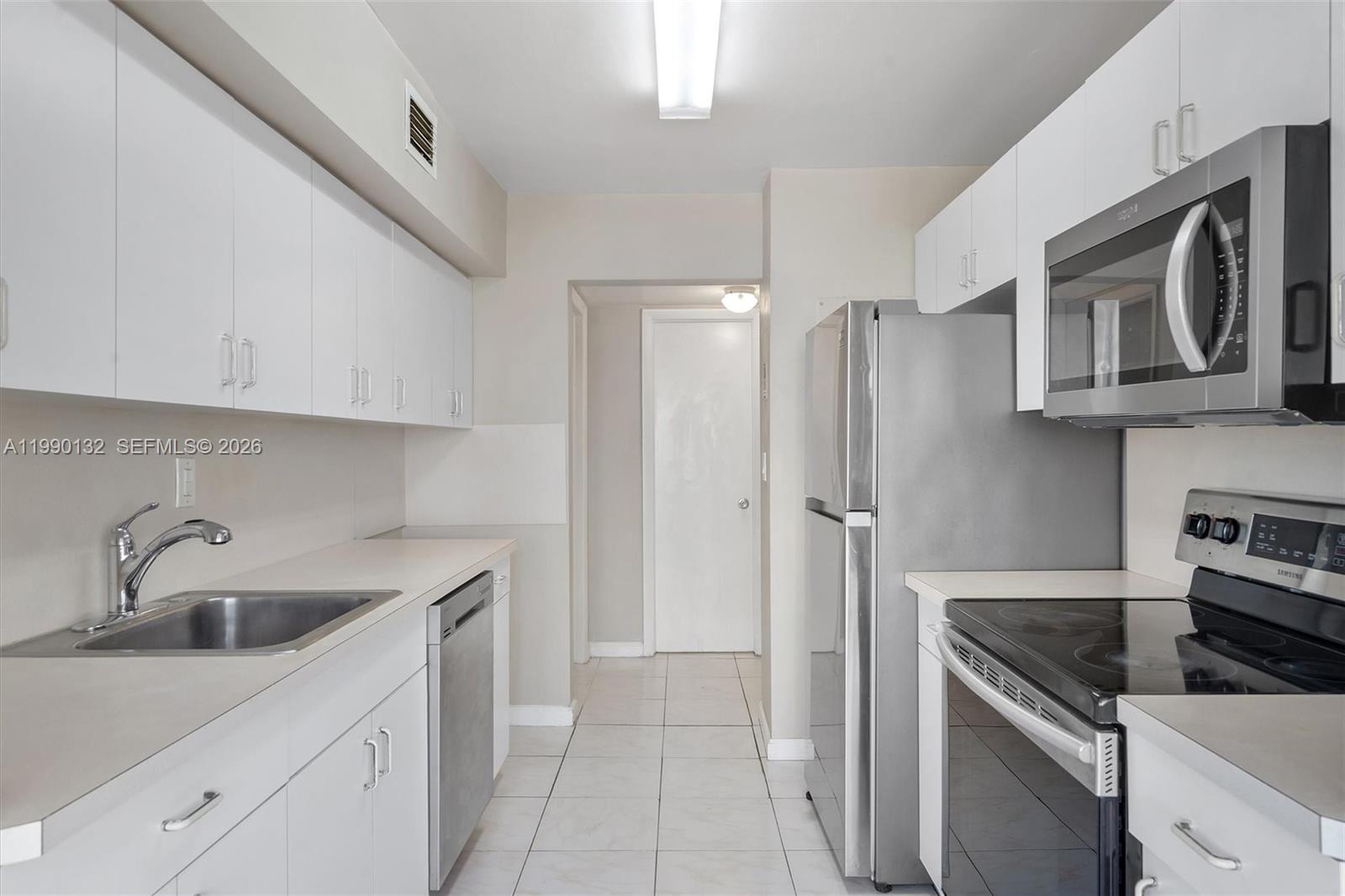 CARIBBEAN BREEZE CONDO - Residential