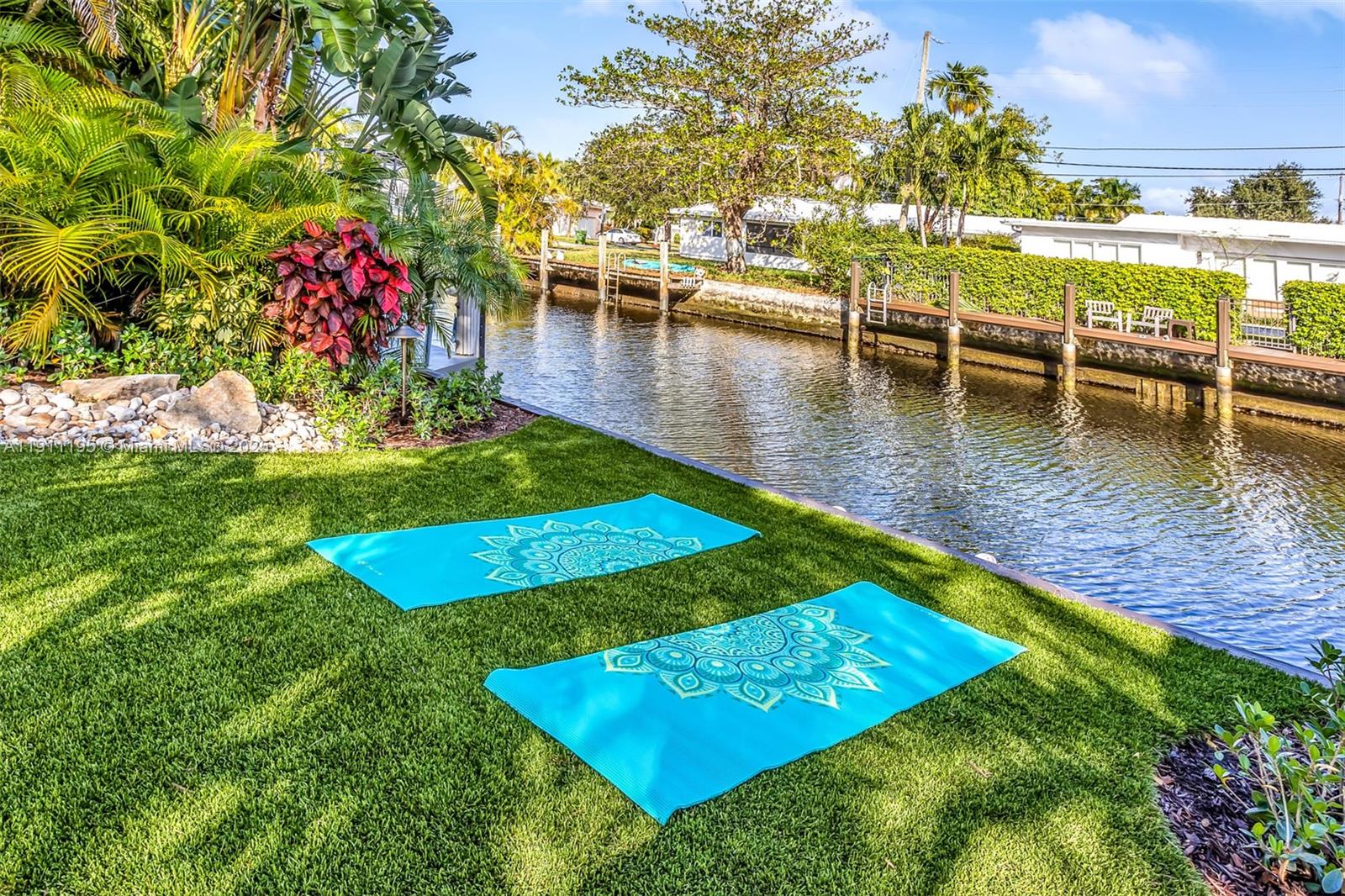 RIVER RIDGE - Residential