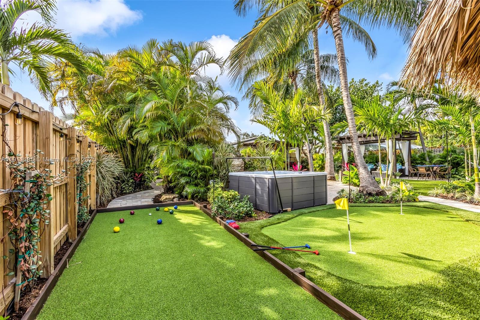 RIVER RIDGE - Residential