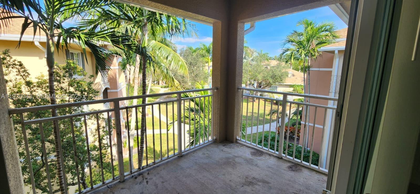 VILLAS AT EMERALD DUNES C - Residential Lease