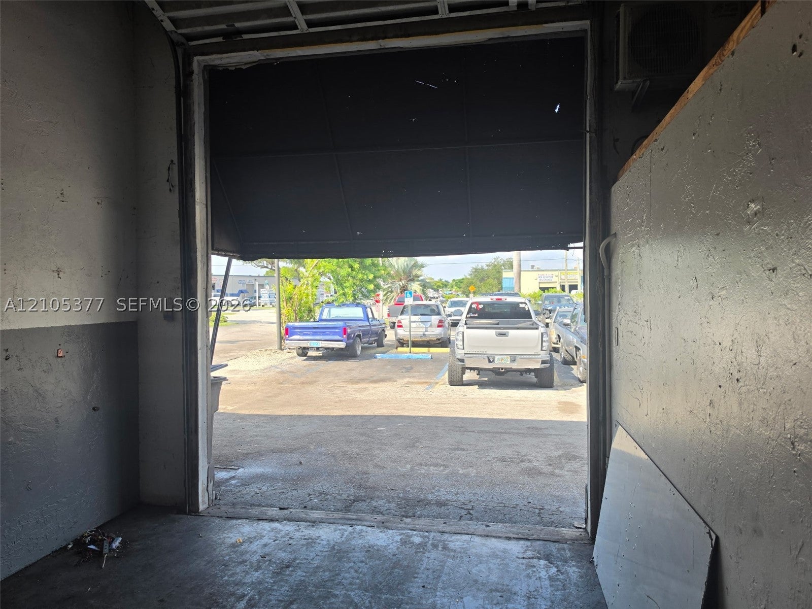 18683 SW 107th Ave 18683