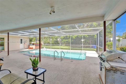 Single Family Residence in Hollywood FL 3800 36th Ave 8.jpg