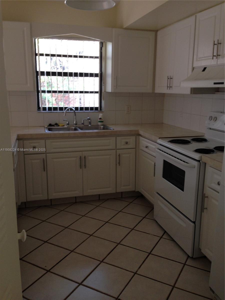 DAVIDSON ONE SUB - Residential Lease