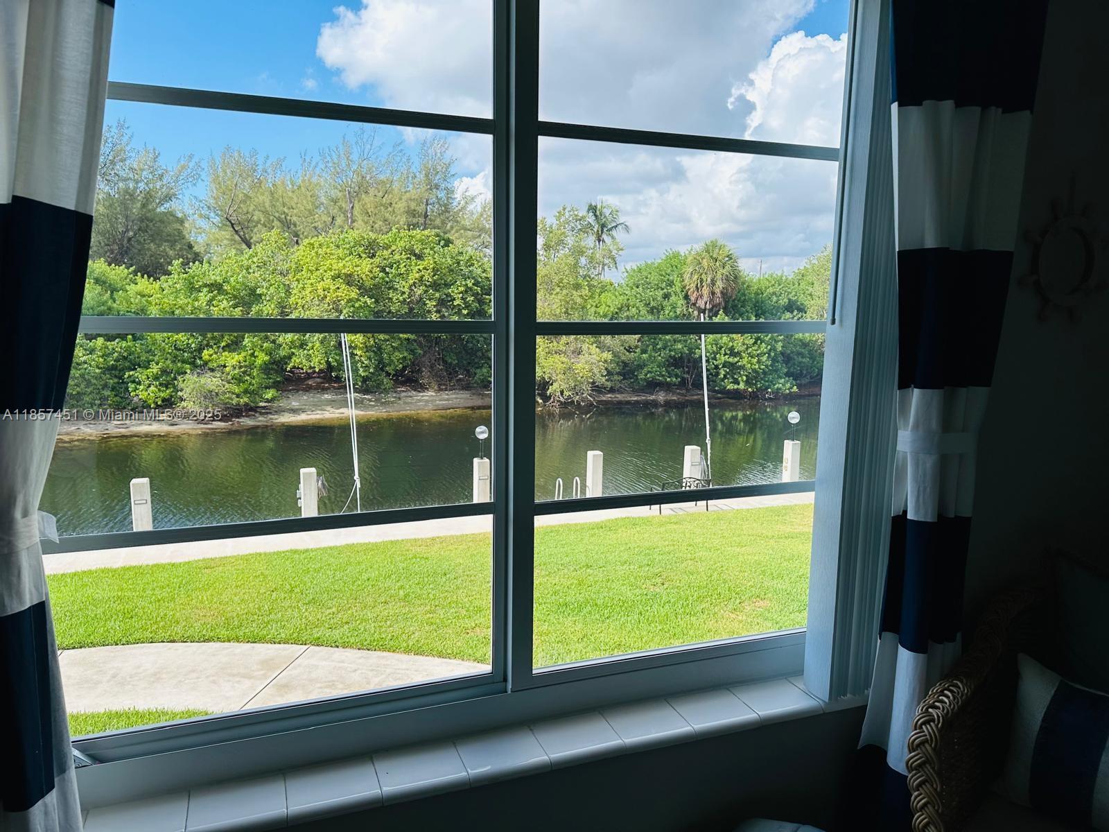 CASA LA QUINTA CONDO - Residential