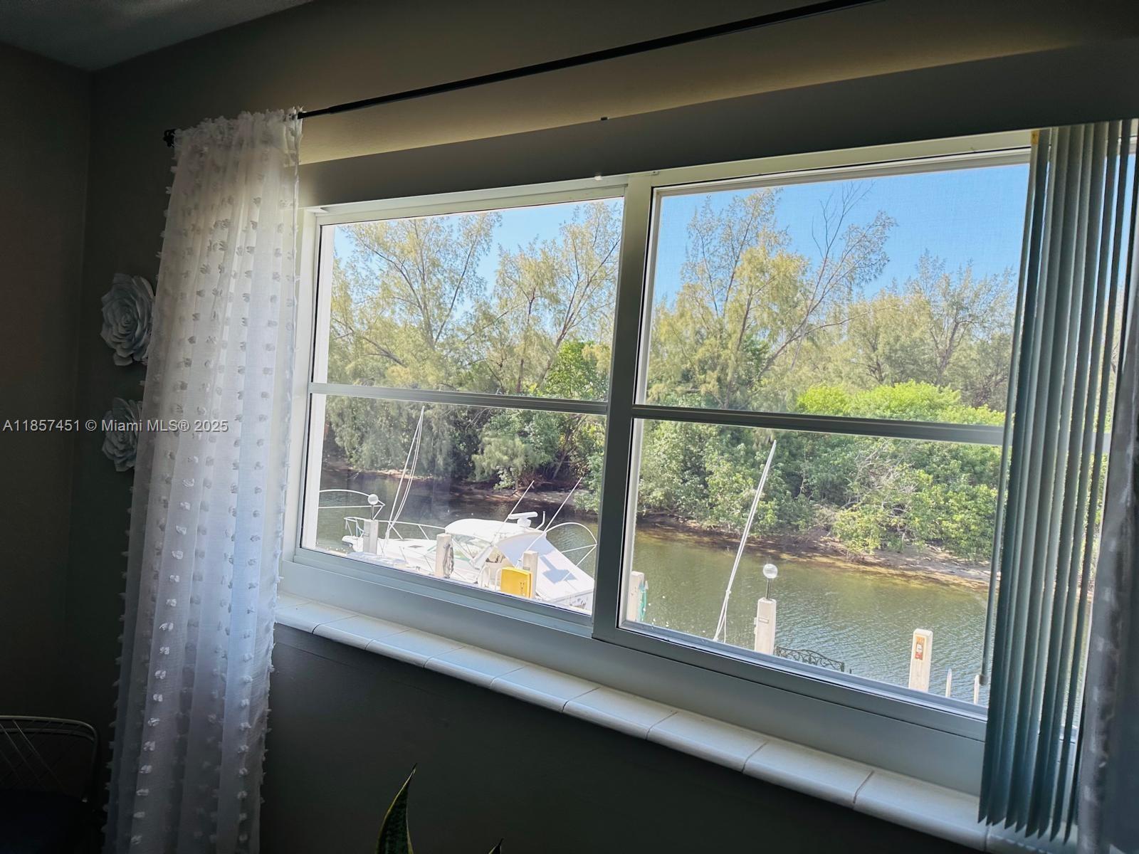 CASA LA QUINTA CONDO - Residential