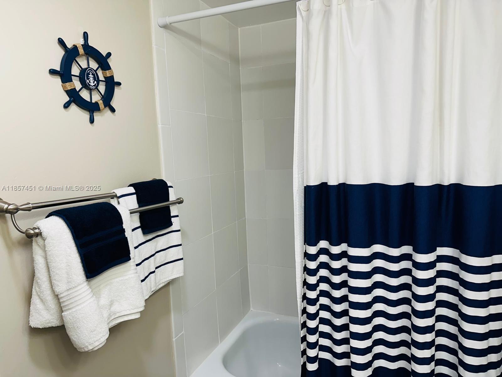 CASA LA QUINTA CONDO - Residential