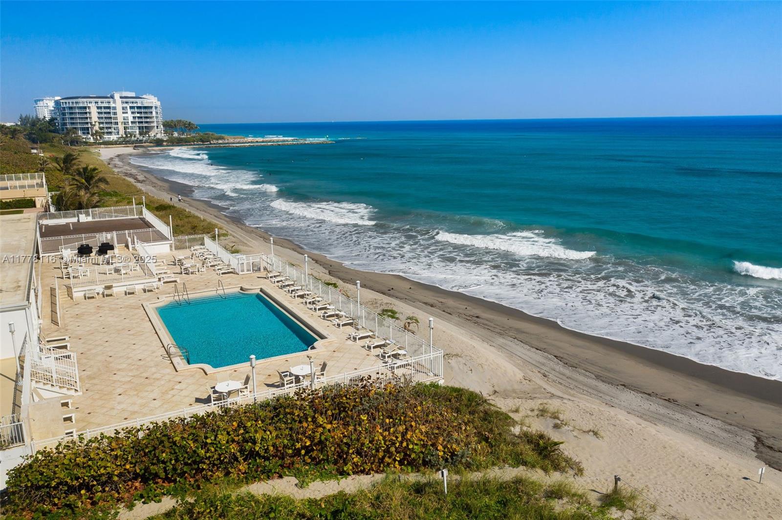 CLOISTER BEACH TOWERS - Residential