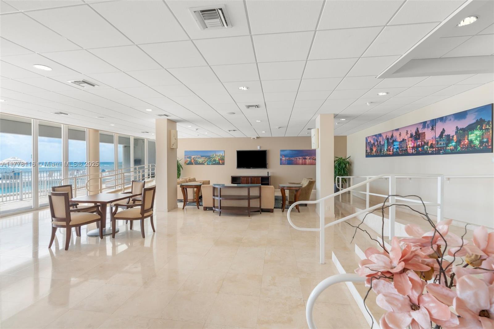 CLOISTER BEACH TOWERS - Residential