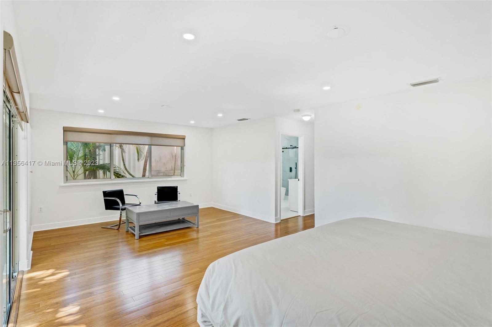 30TH COURT CONDO - Residential Lease