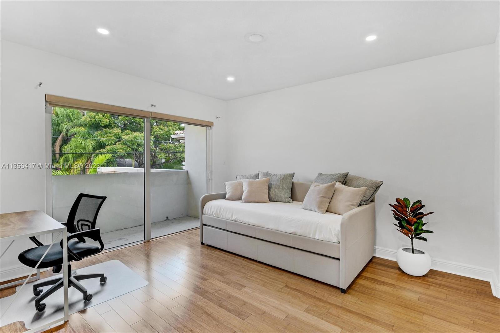 30TH COURT CONDO - Residential Lease