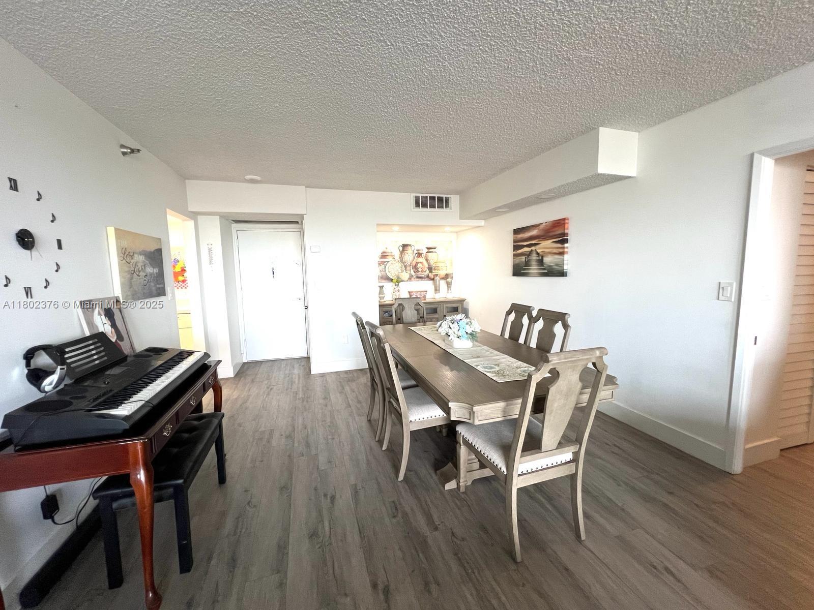 20505 E Country Club Dr 1932