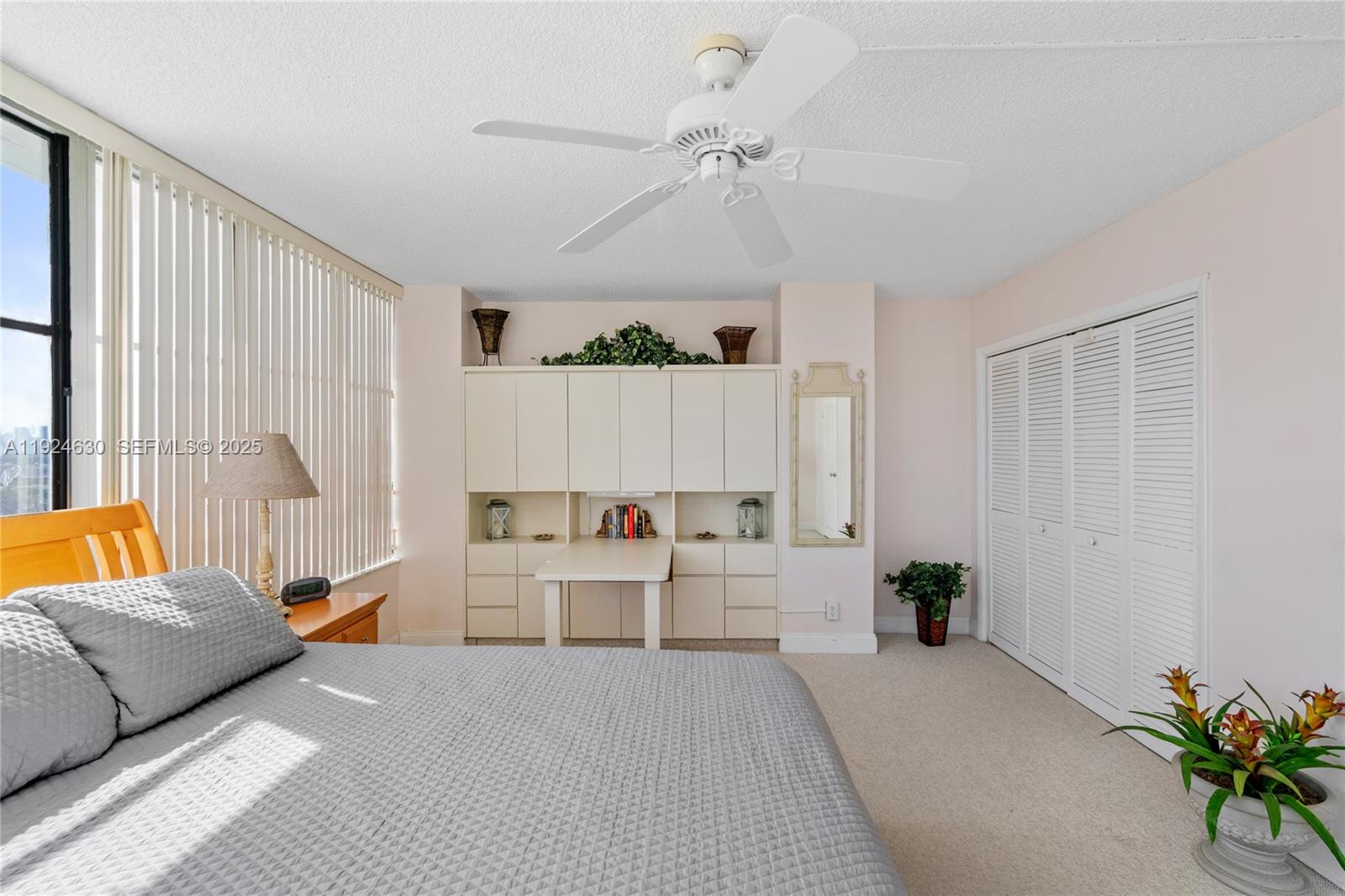 OLYMPUS CONDO - Residential