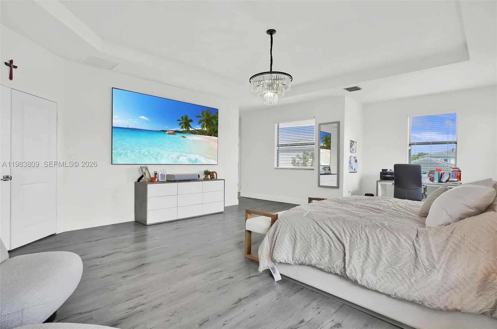 PINE ISLE - Residential