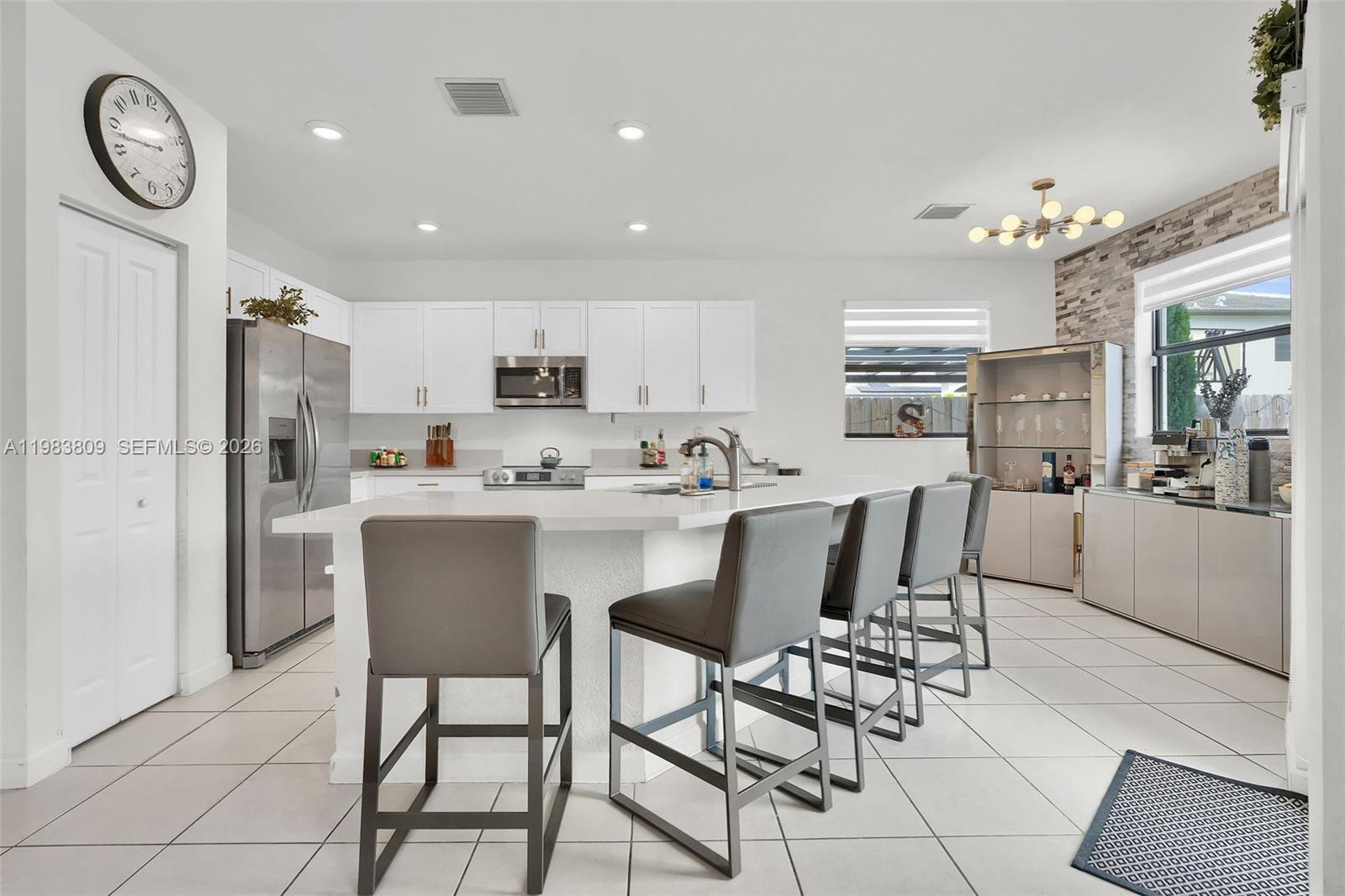 PINE ISLE - Residential