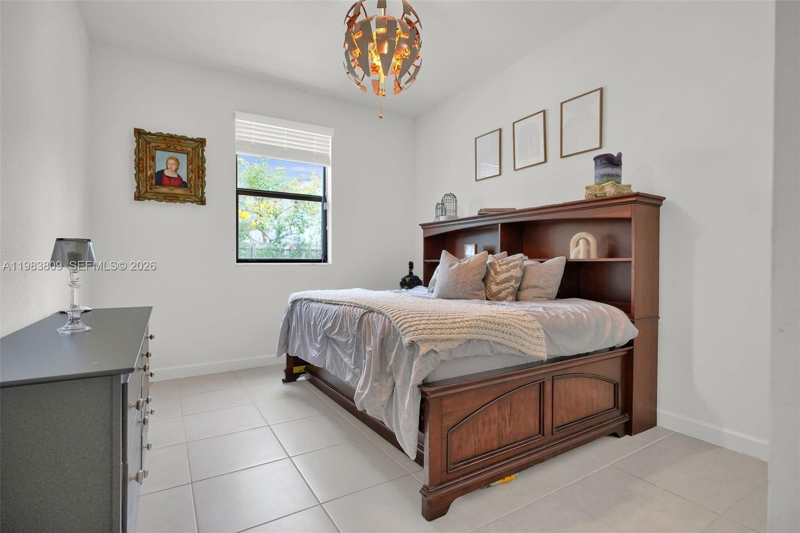 PINE ISLE - Residential