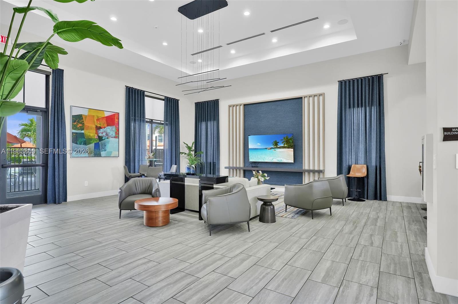 PINE ISLE - Residential