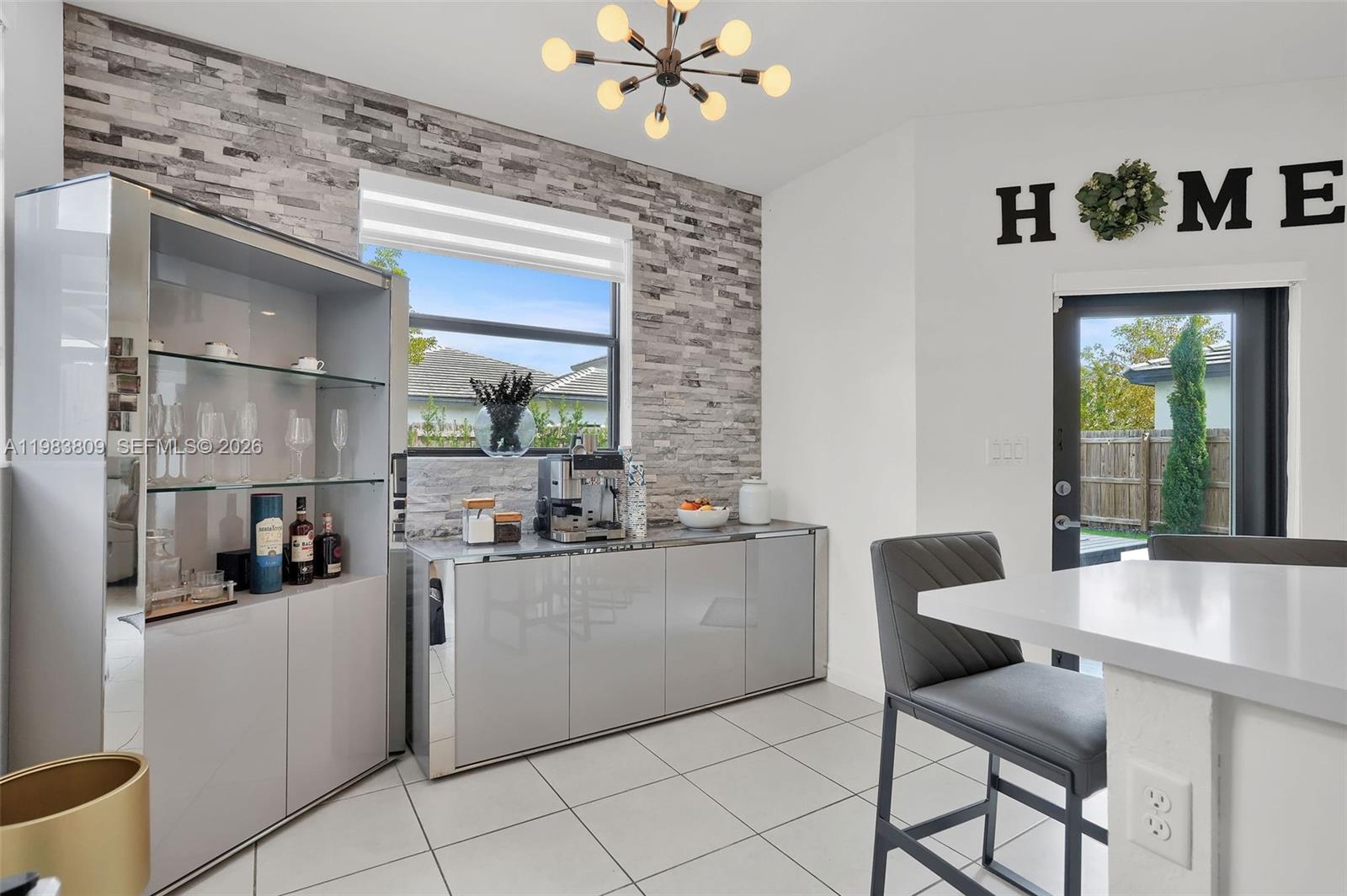 PINE ISLE - Residential