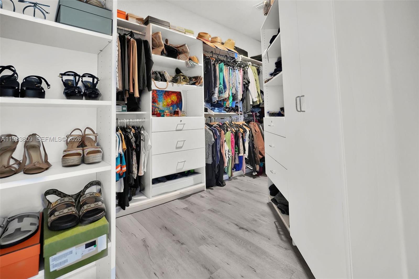 PINE ISLE - Residential