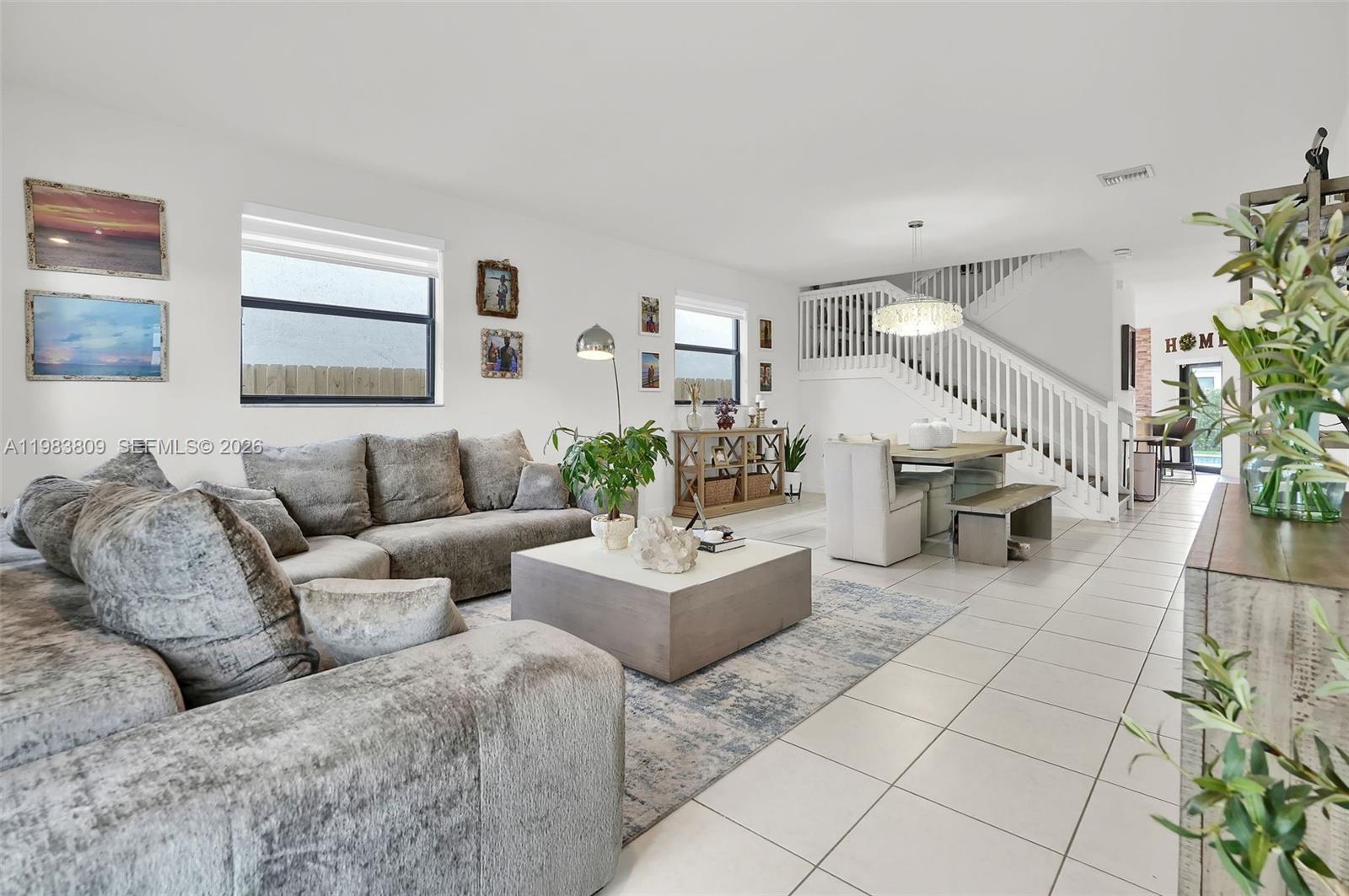 PINE ISLE - Residential