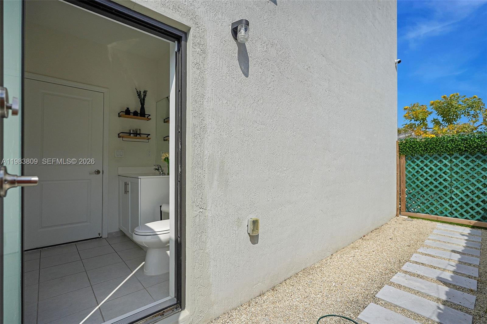 PINE ISLE - Residential