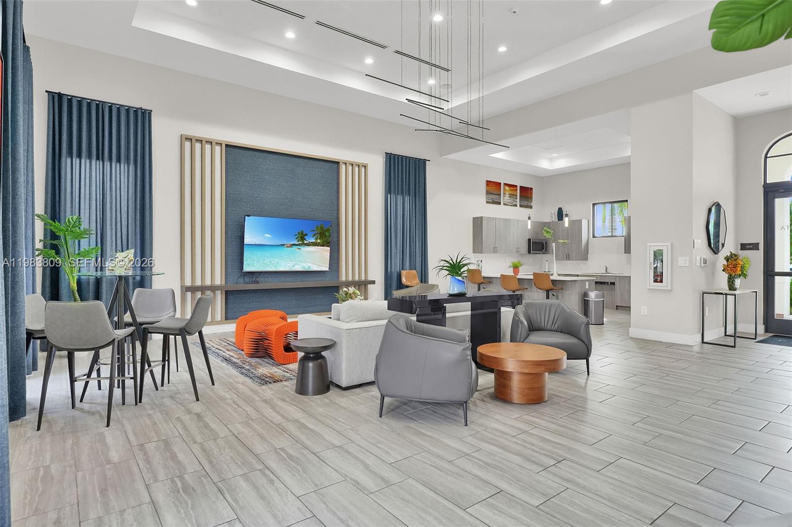 PINE ISLE - Residential