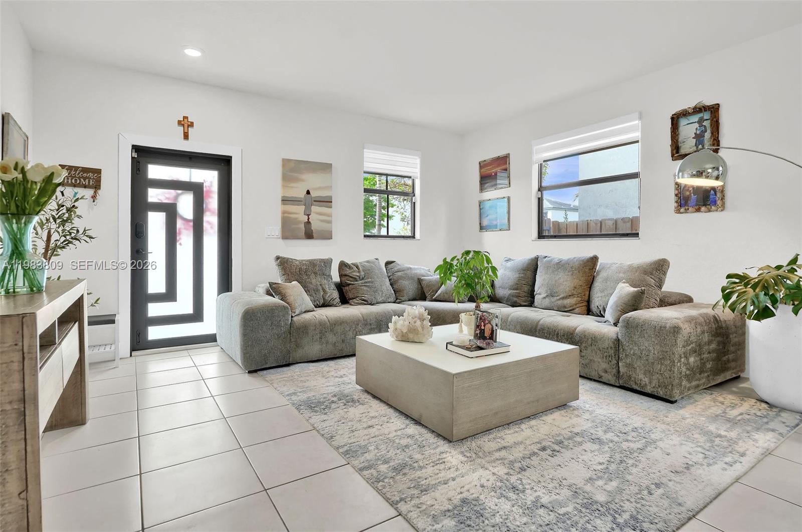 PINE ISLE - Residential