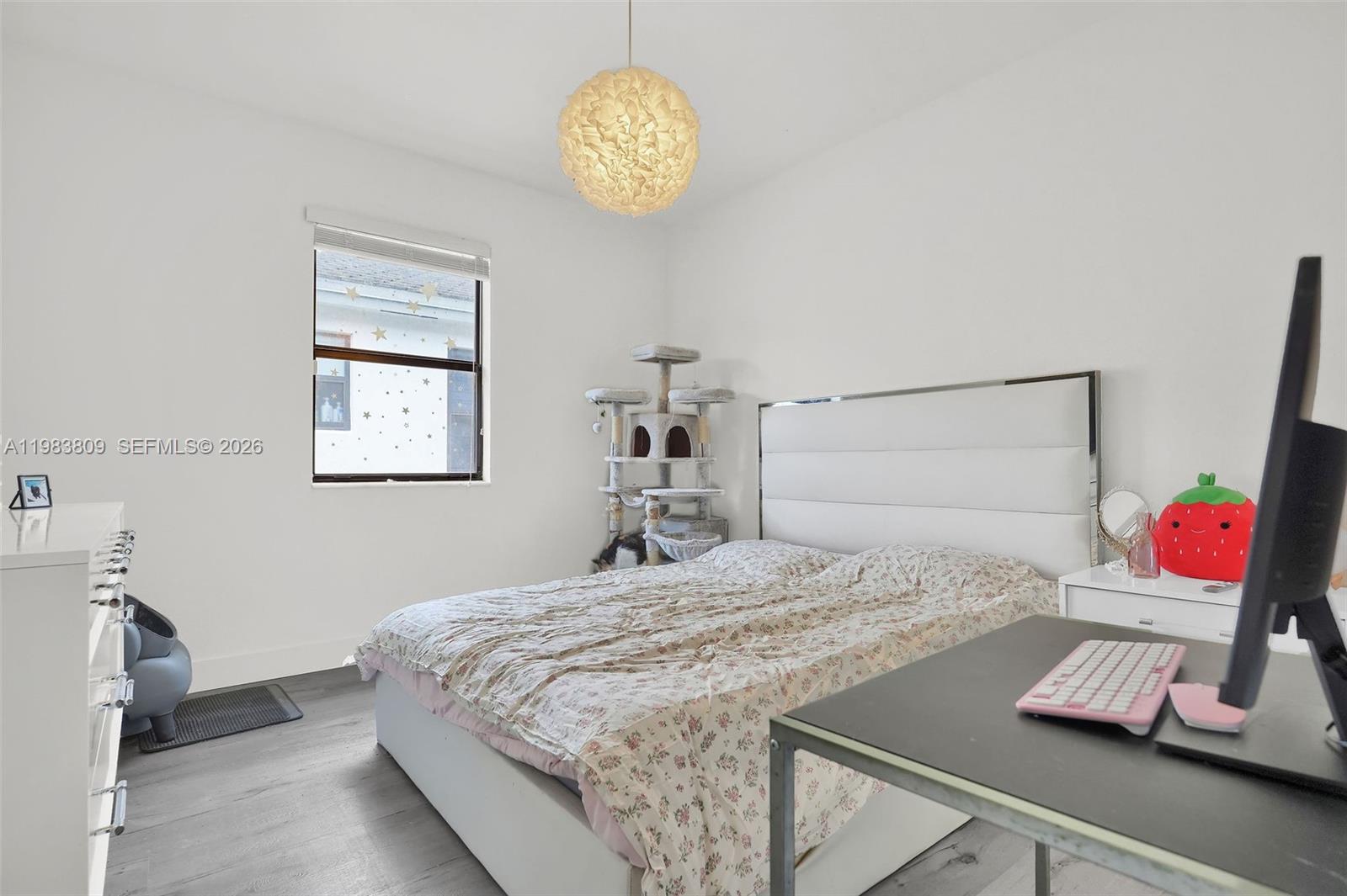 PINE ISLE - Residential