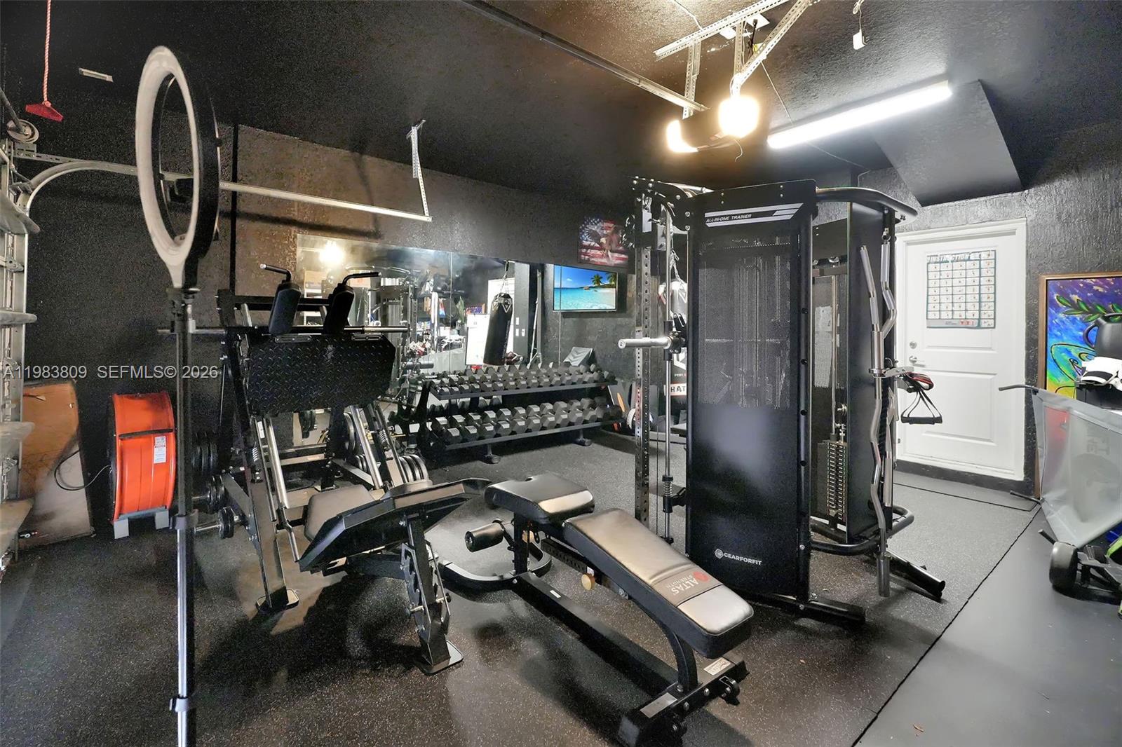 PINE ISLE - Residential