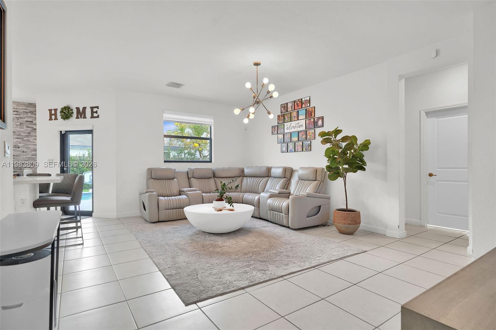 PINE ISLE - Residential