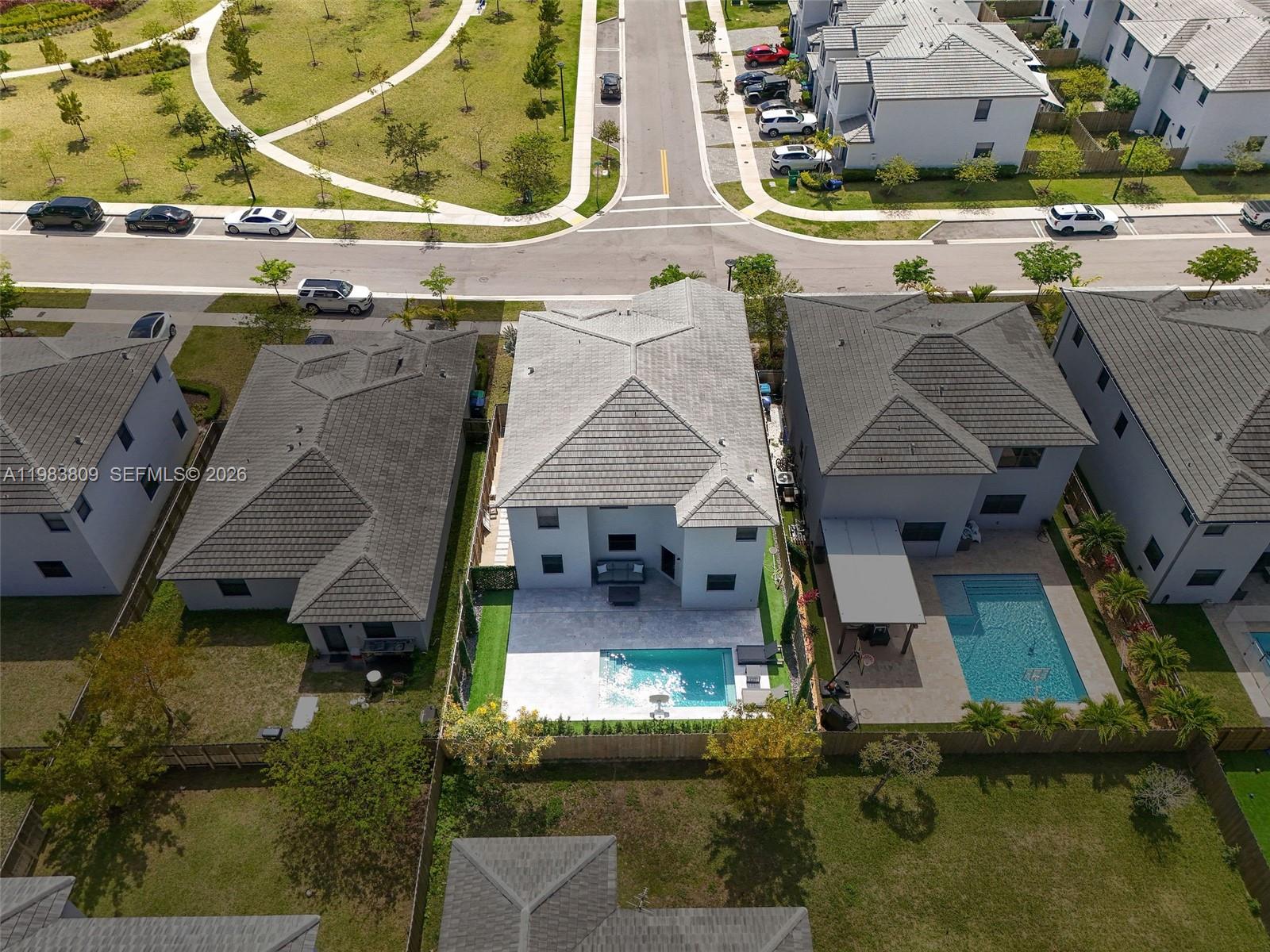 PINE ISLE - Residential