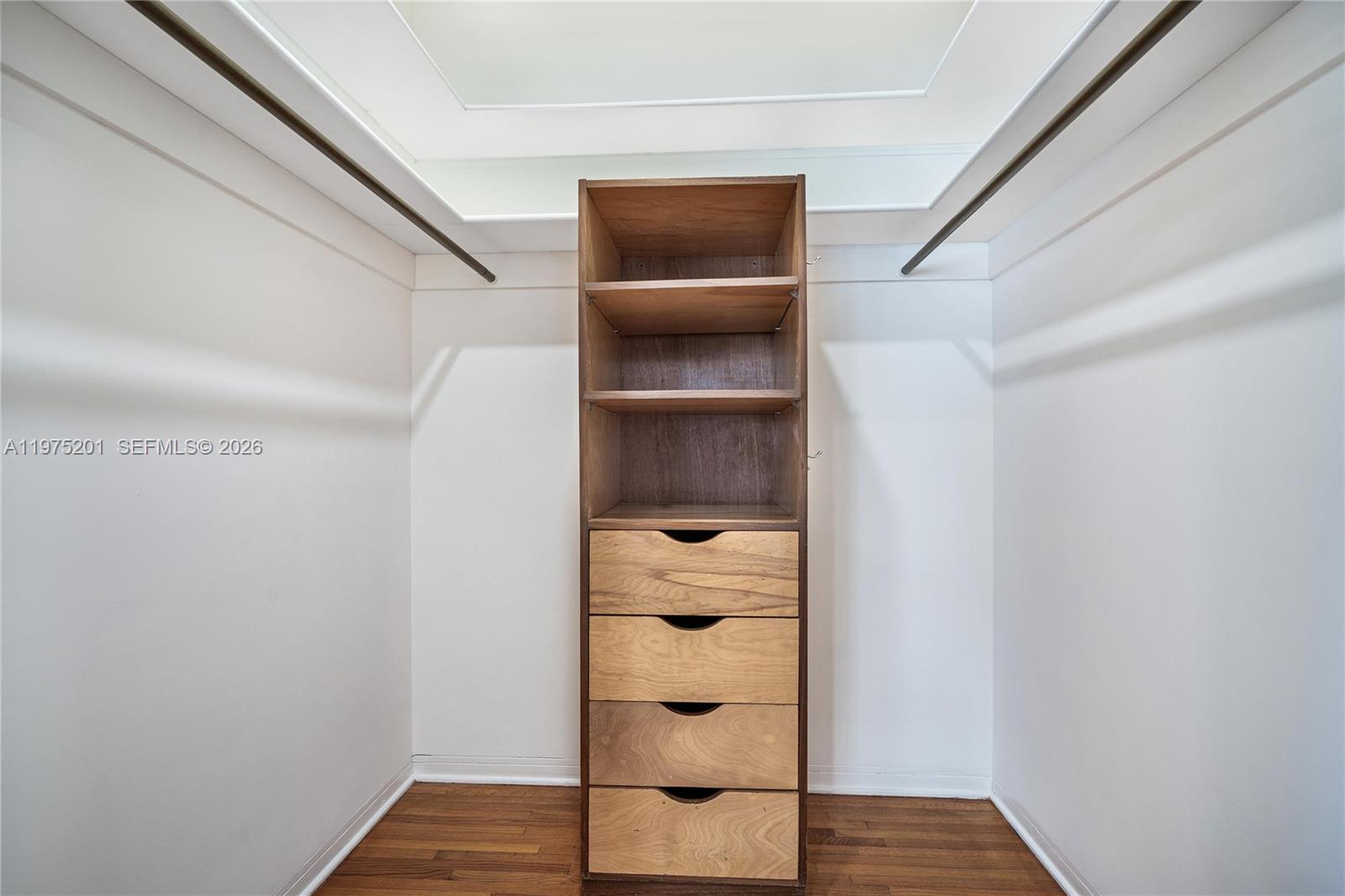 C GAB COUNTRY CLUB SEC 5 - Residential Lease