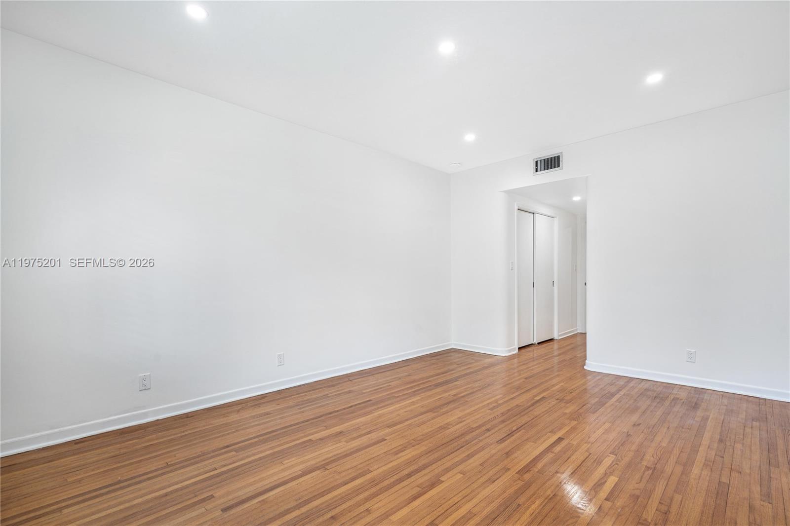 C GAB COUNTRY CLUB SEC 5 - Residential Lease