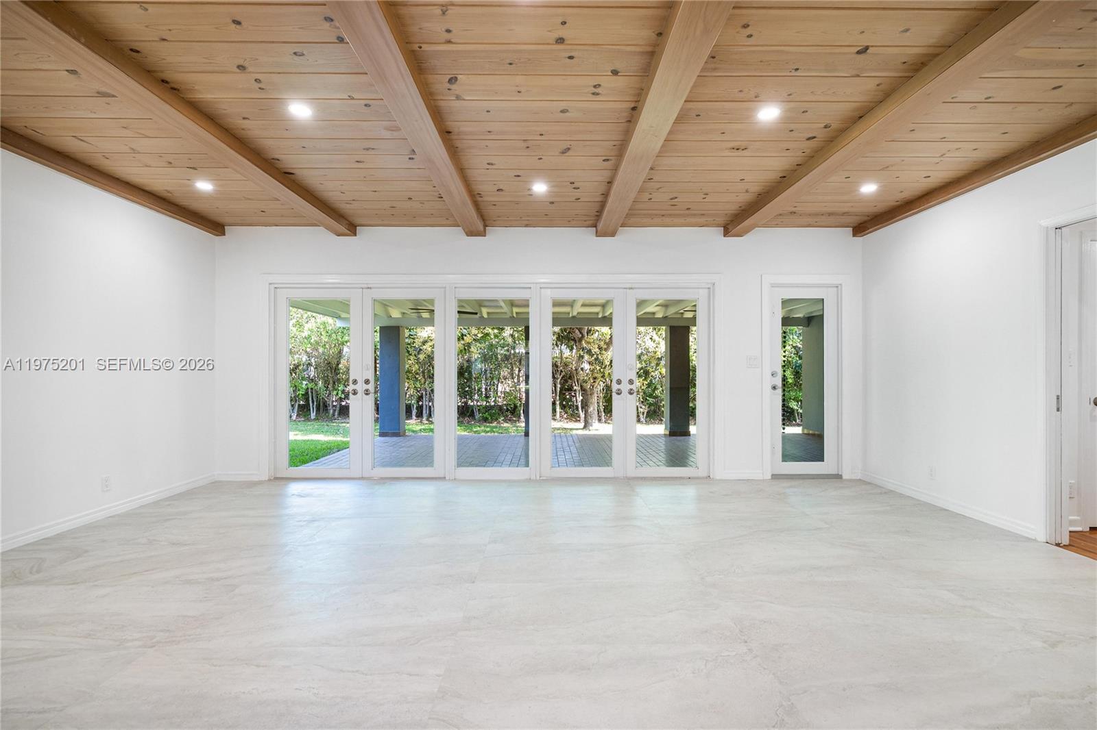 C GAB COUNTRY CLUB SEC 5 - Residential Lease