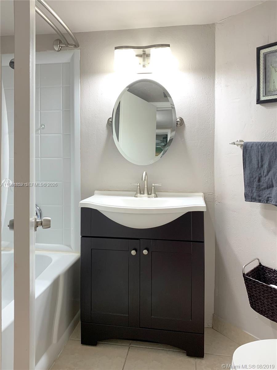 SOLEIL AT FONTAINEBLEAU C - Residential Lease