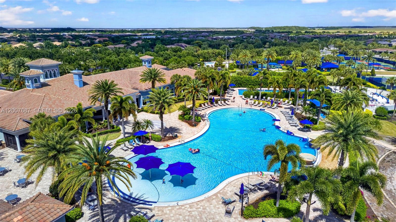Del Webb Naples - Residential