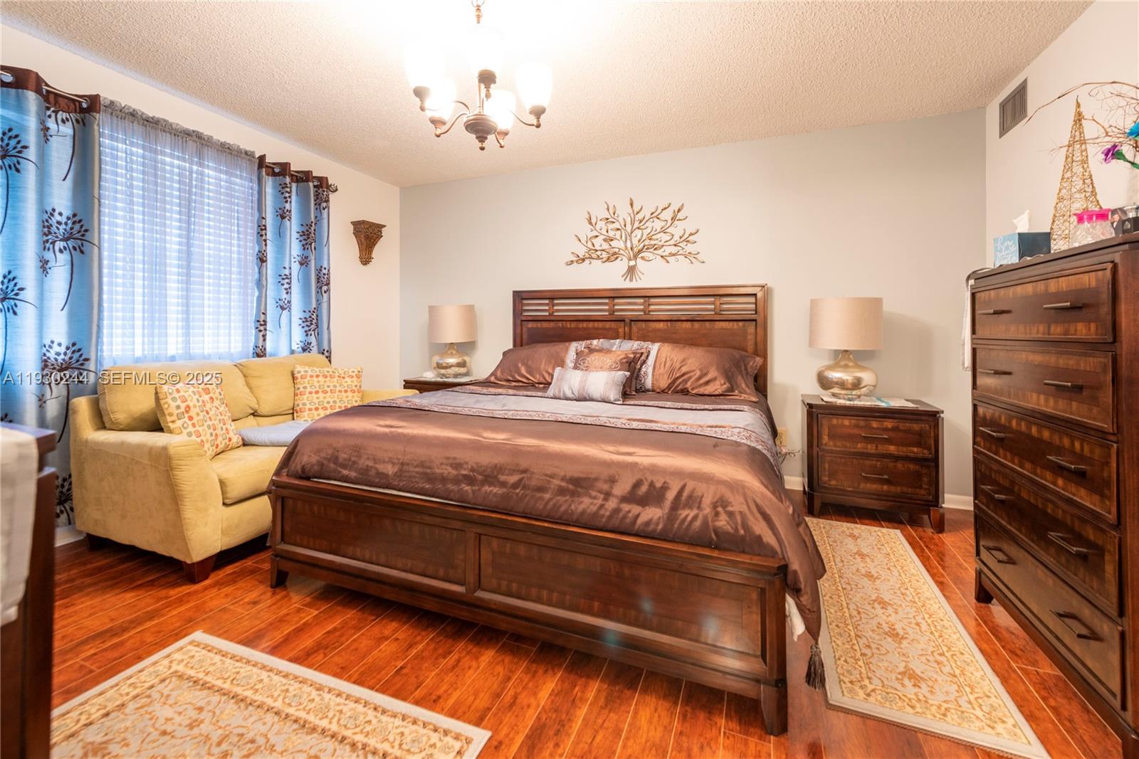 LAKES OF CARRIAGE HILLS - Residential