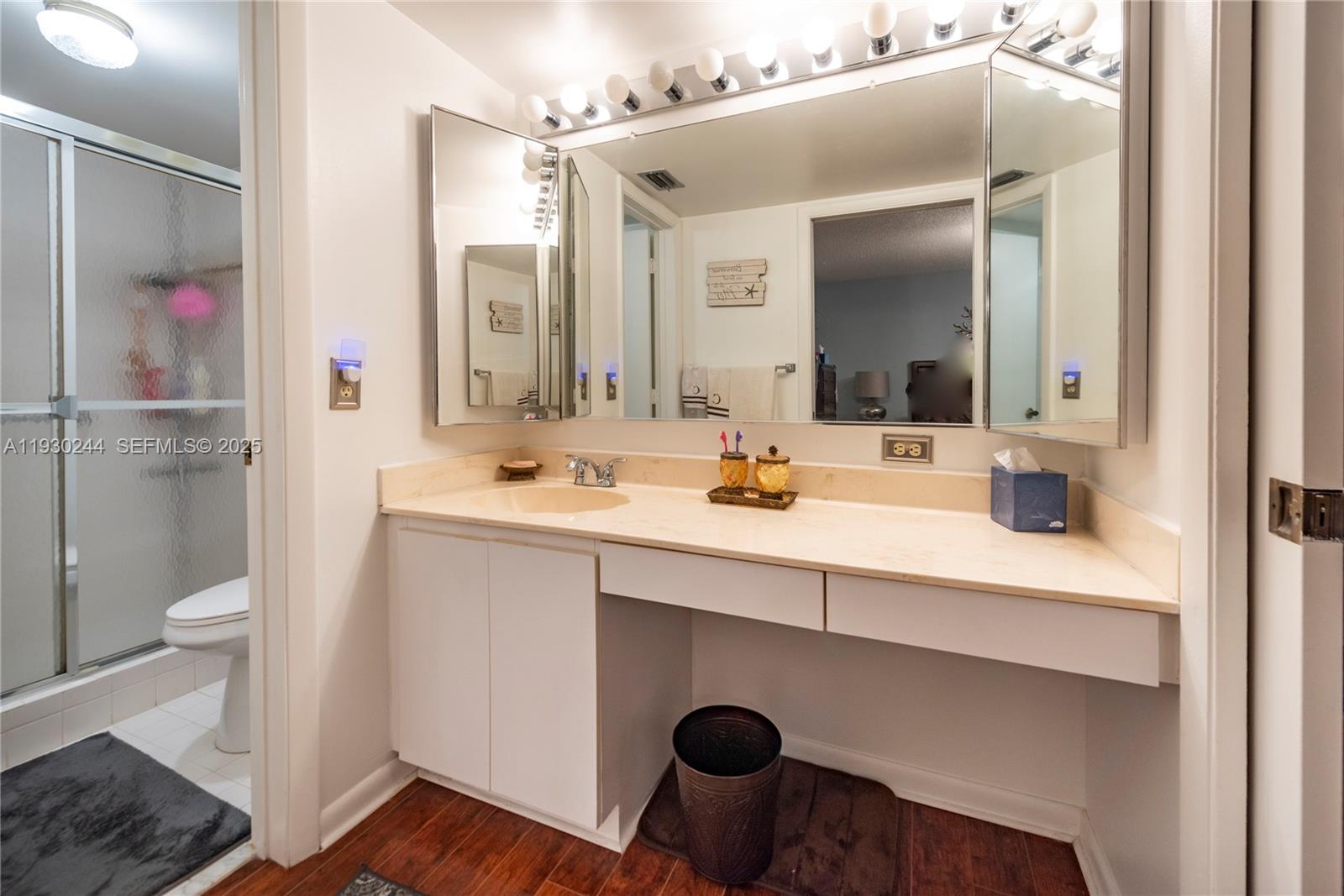 LAKES OF CARRIAGE HILLS - Residential