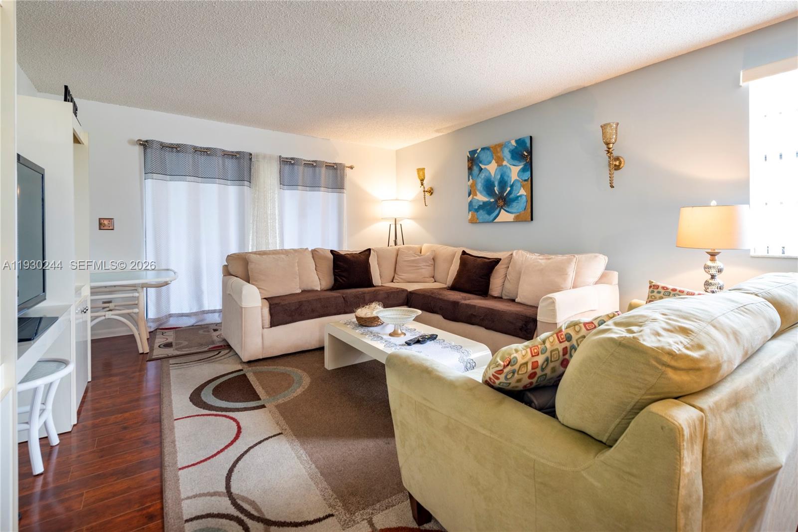 LAKES OF CARRIAGE HILLS - Residential