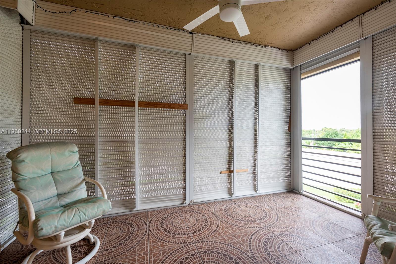 LAKES OF CARRIAGE HILLS - Residential