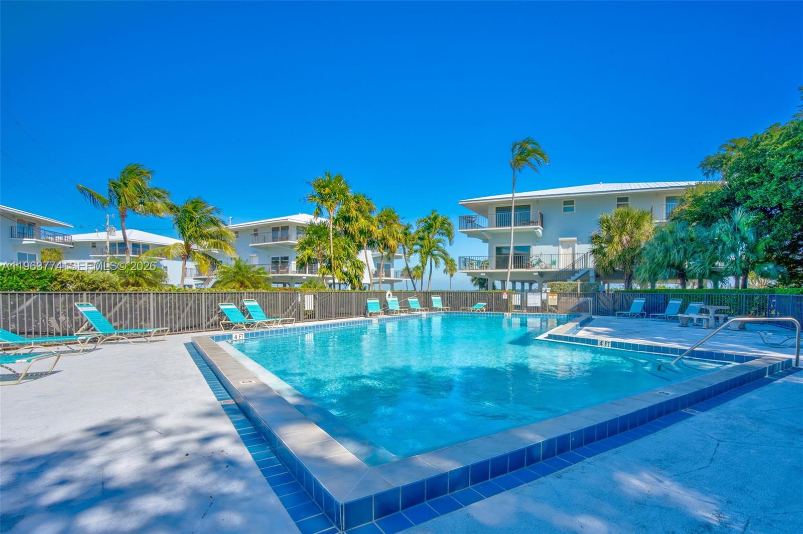 GULFPOINTE I & II - Residential