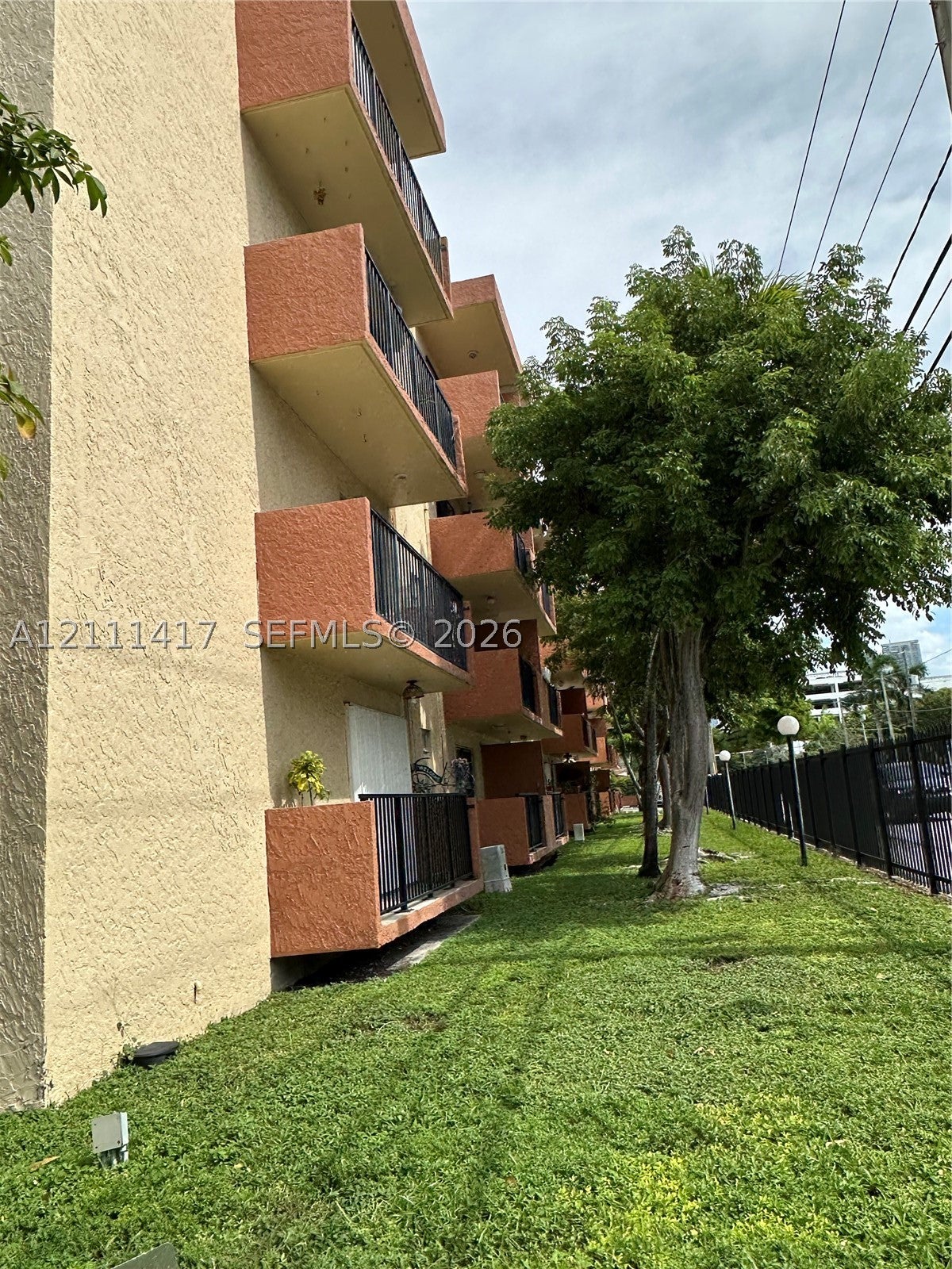 677 SW 9th Ave 107, Miami FL 33130
