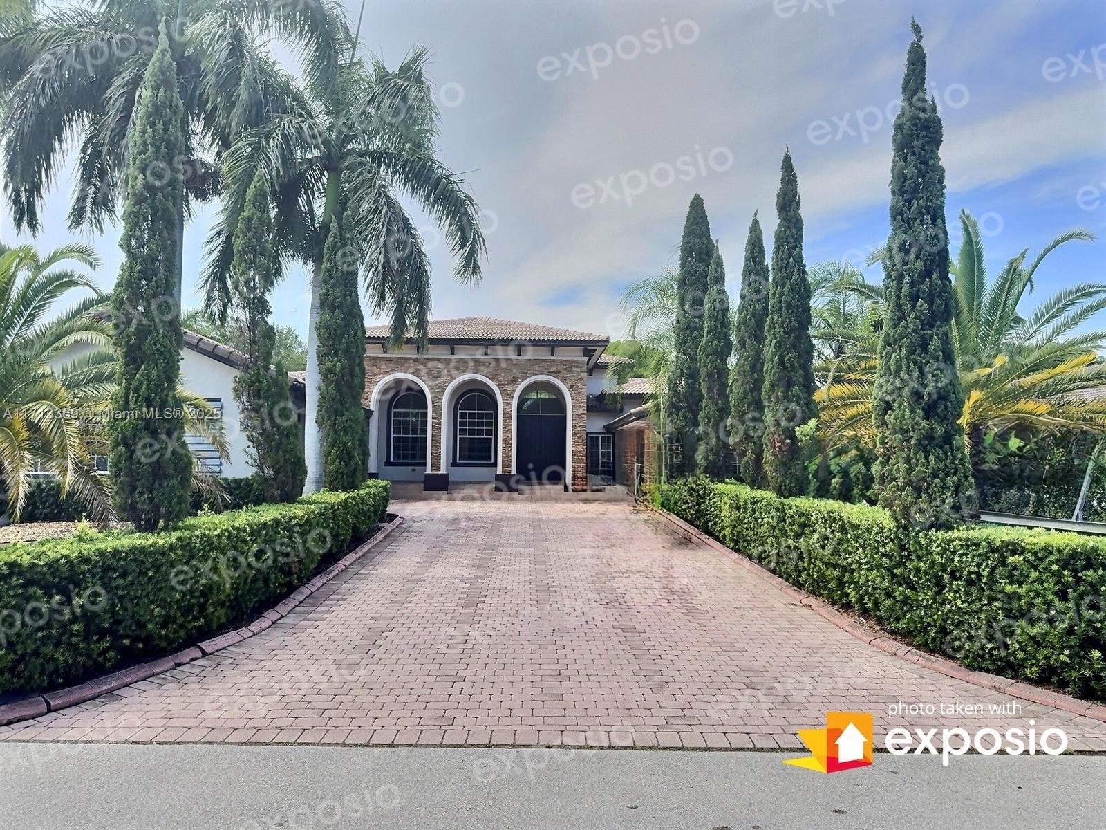 Address Not Disclosed, Miami, Broward County, Florida - 5 Bedrooms  
4 Bathrooms - 