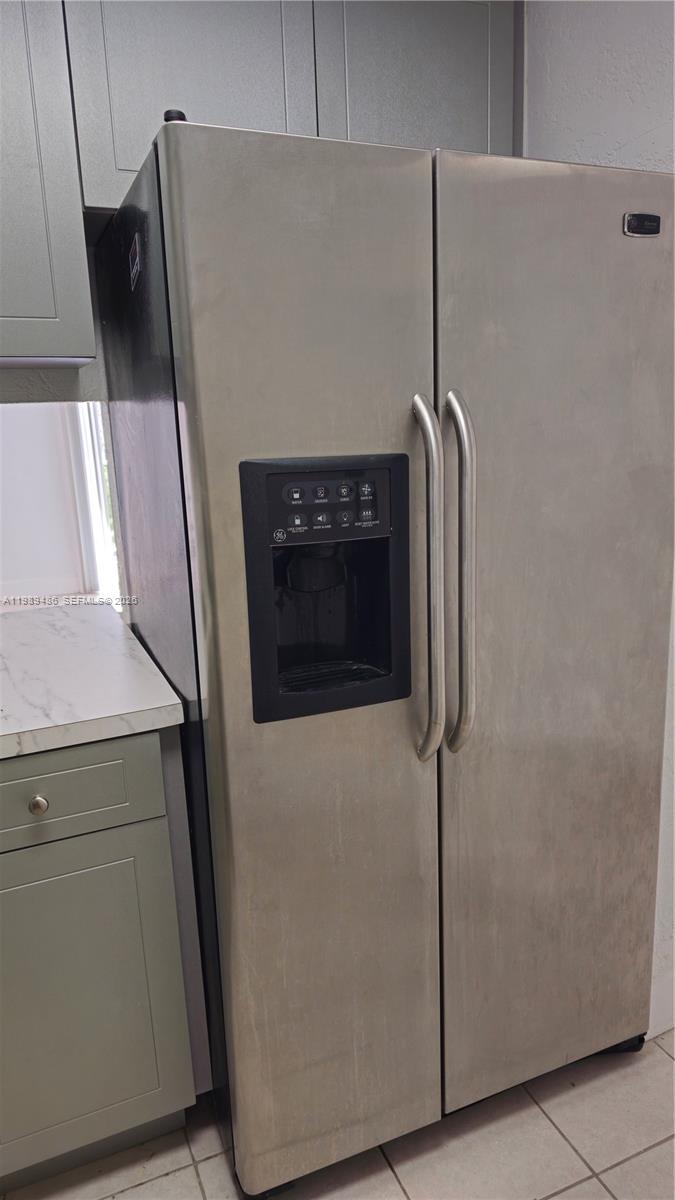 YOLANDA VILLAS CONDO - Residential Lease