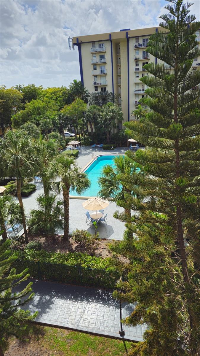 YOLANDA VILLAS CONDO - Residential Lease