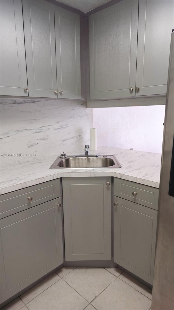 YOLANDA VILLAS CONDO - Residential Lease